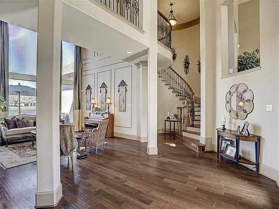 2nd image of 8711 Beringer Dr