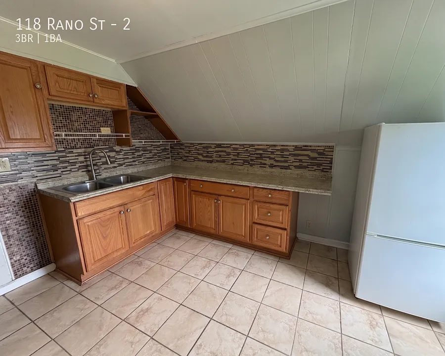 118 Rano St #2