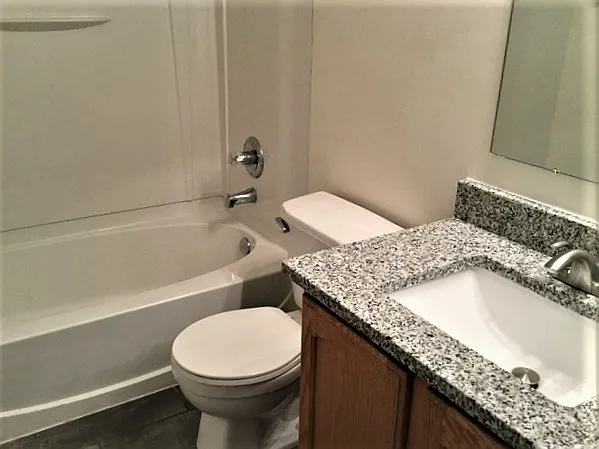 651 Norfolk Sq S — Photo 10