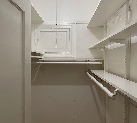 3rd image of 1966 California St APT 10