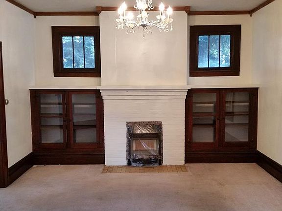 3rd image of 3308 Emerson Ave