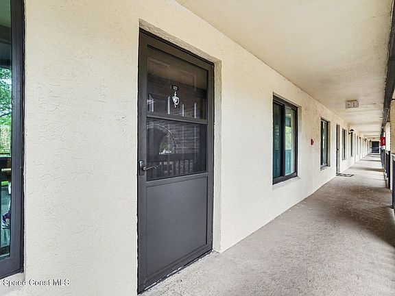 3rd image of 1515 Huntington Ln APT 122