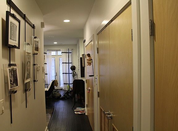 5th image of 689 N Peoria St