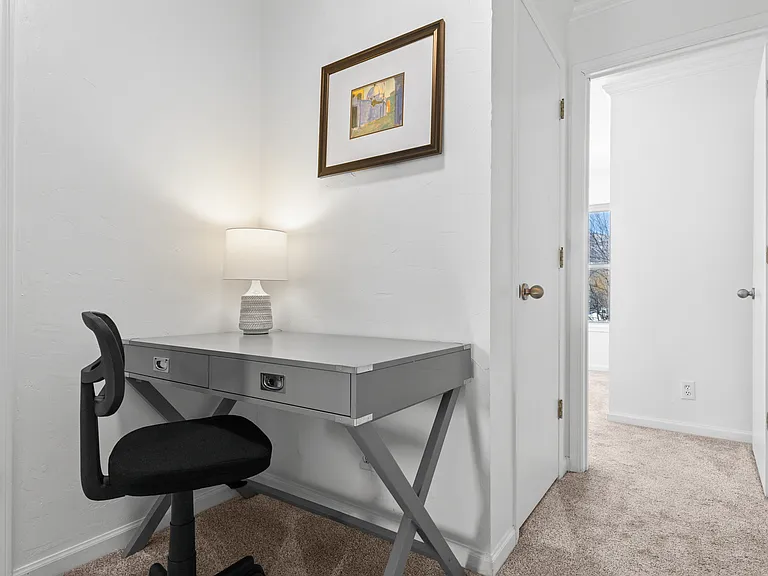 Second Level | Desk Workspace