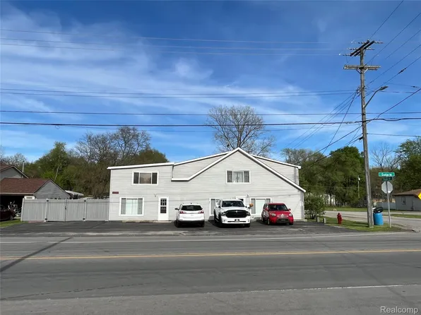 12660 Grafton Rd, Carleton, MI 48117