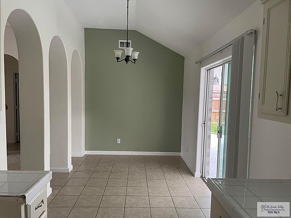 4th image of 2389 Munich St