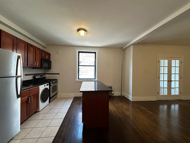 4760 39th Pl #4C — Photo 8
