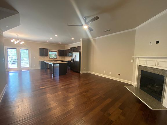 5th image of 796 Garbrooke Dr