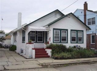 55 Hewlett Ave, Point Lookout, NY 11569