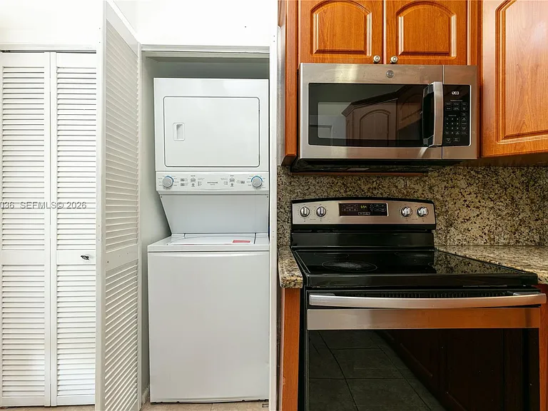 717 Gardens Dr #201 — Photo 14