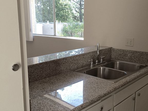 4th image of 1425 E Orange Grove Blvd APT 22