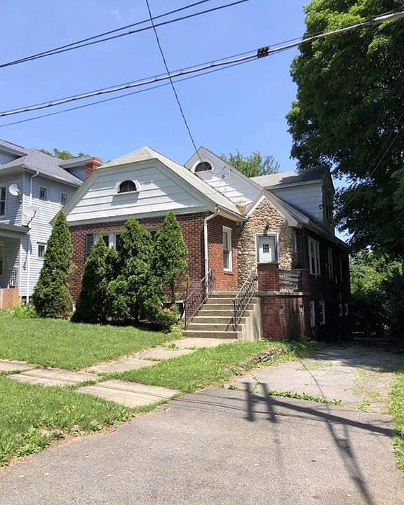 1st image of 228 Sherwood Ave