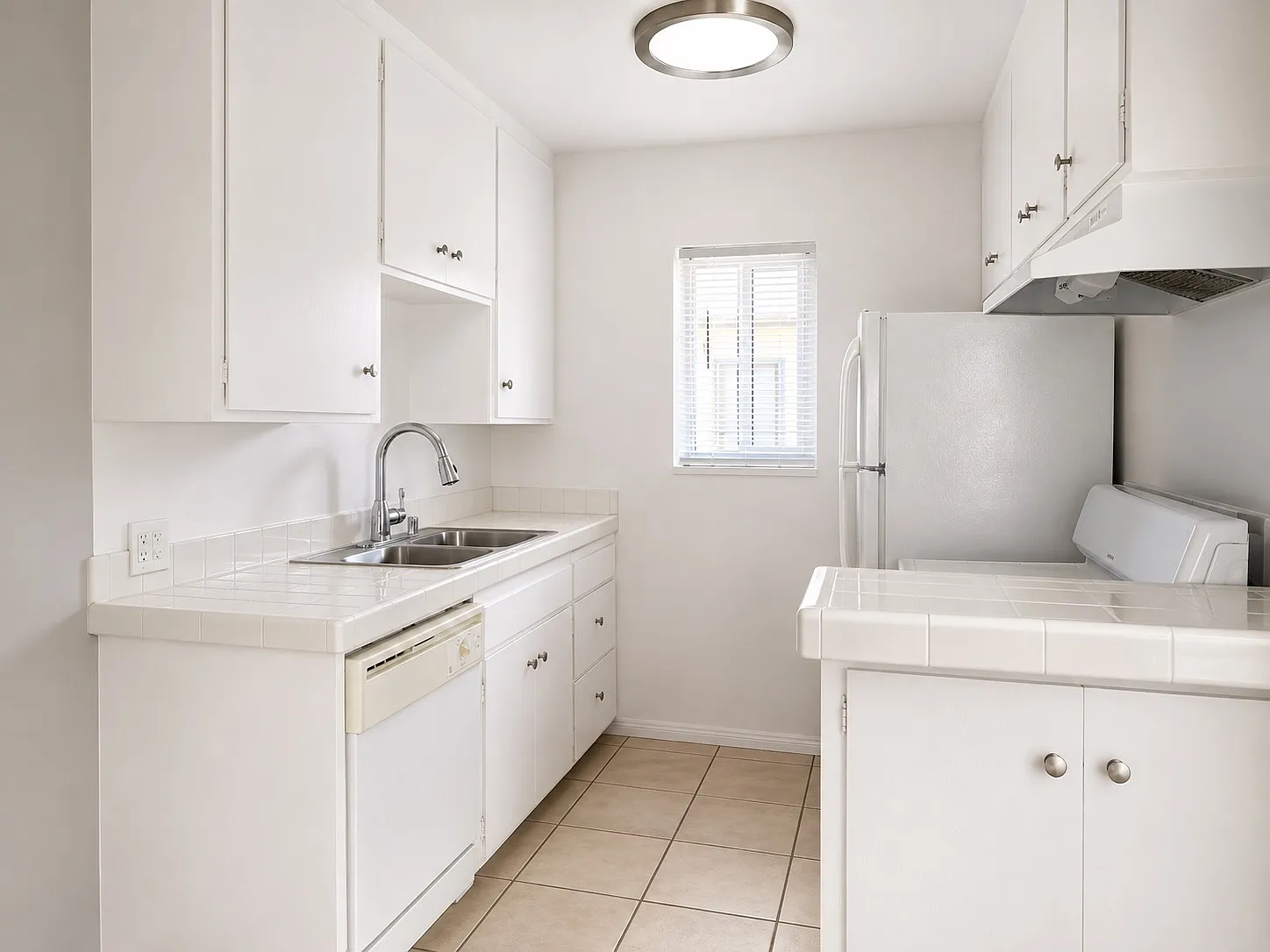 1 bed, 700 sqft, $2,195 — Photo 3