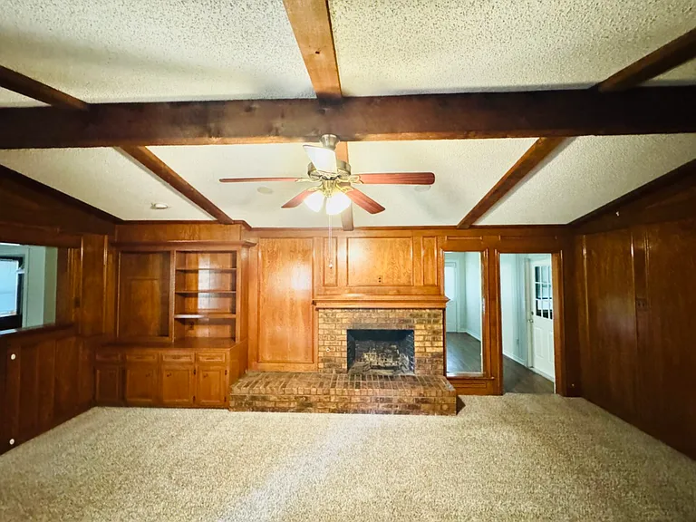 107 Sunview St — Photo 3