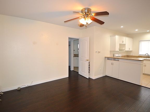 3rd image of 754 Belmont Ave