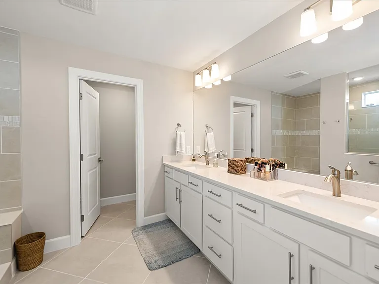 15660 Northridge Rd — Photo 26