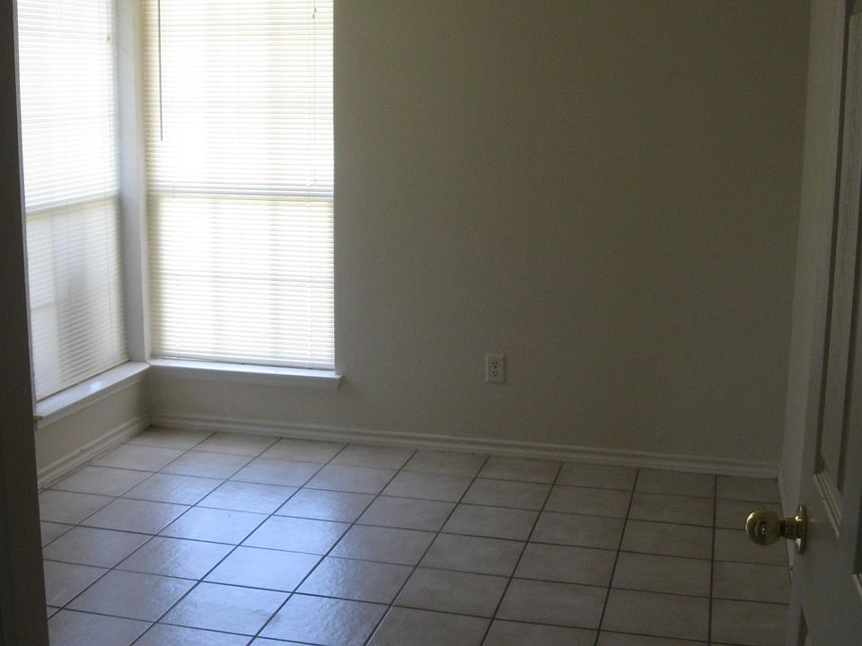 Front bedroom