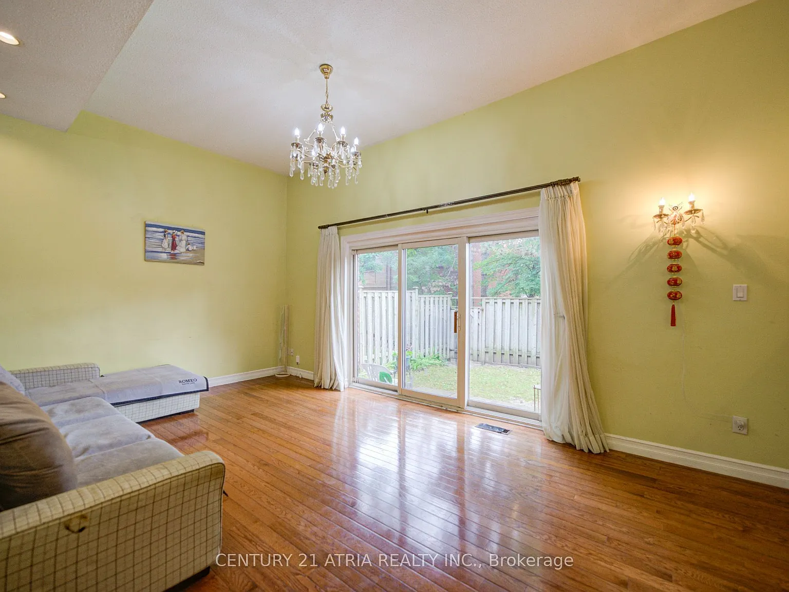 4 bed, $3,200 — Photo 4