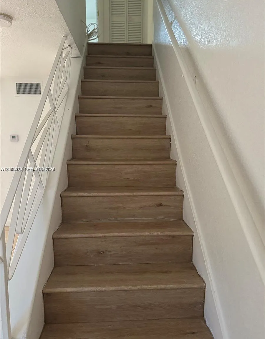 Townhouses Of Plantation — Photo 3
