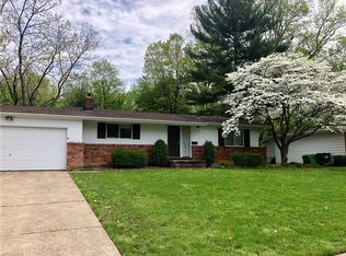2151 Valley View Dr, Wickliffe, OH 44092