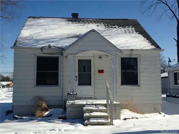 21326 Behrendt Ave, Warren, MI 48091