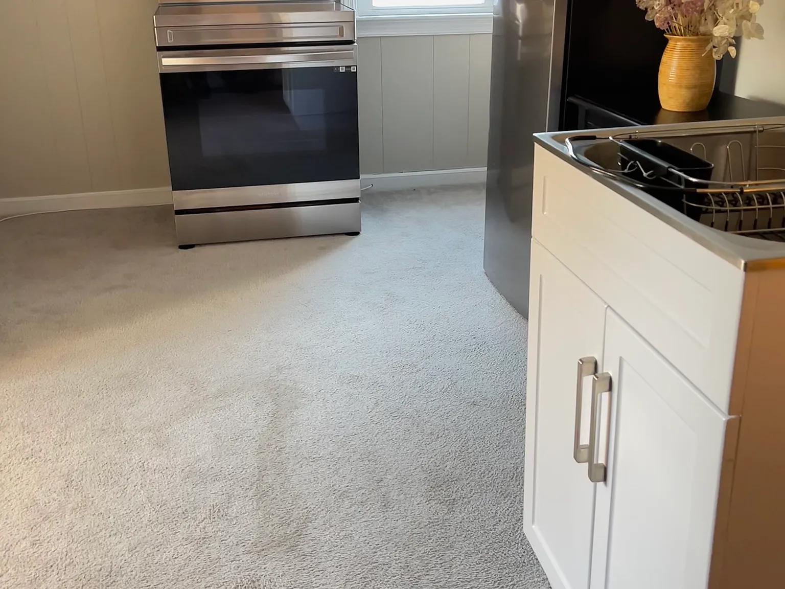 1 bed, 1000 sqft, $1,600 — Photo 3