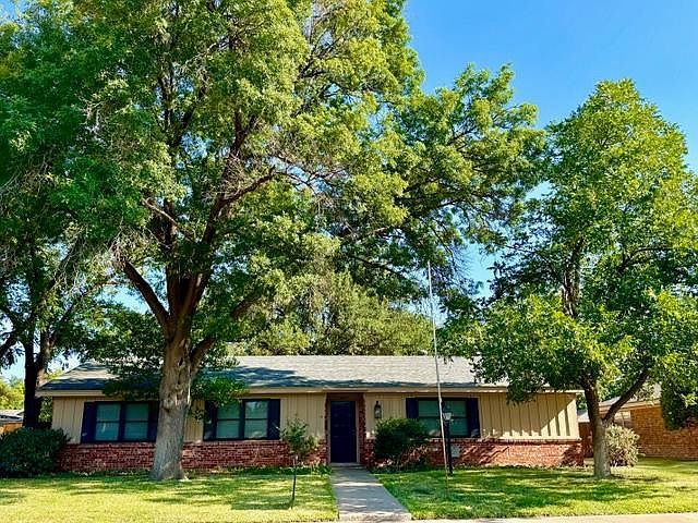 1st image of 2609 Maxwell Dr