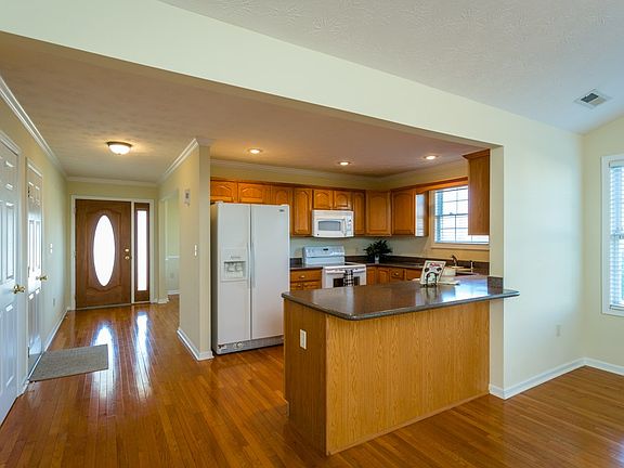 2nd image of 274 Morningside Dr