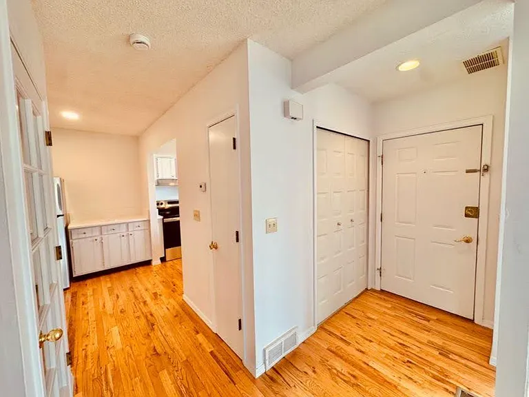 3807 Paseo Del Prado — Photo 8