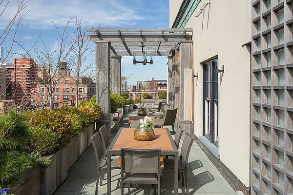 Sold by Brown Harris Stevens | media 6