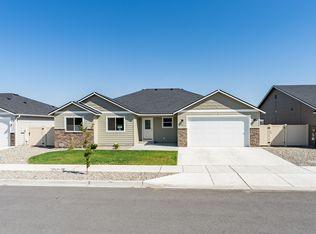 Hayward Floor Plan, Pheasant Hills, Wenatchee, WA 98801