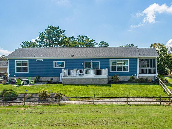 5th image of 26406 Pine Cone Dr #155