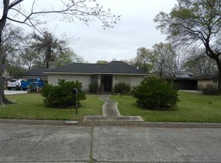 400 Post Oak Dr, Baytown, TX 77520