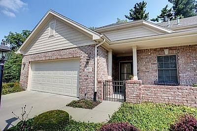 5th image of 417 Shaw Farm Ln