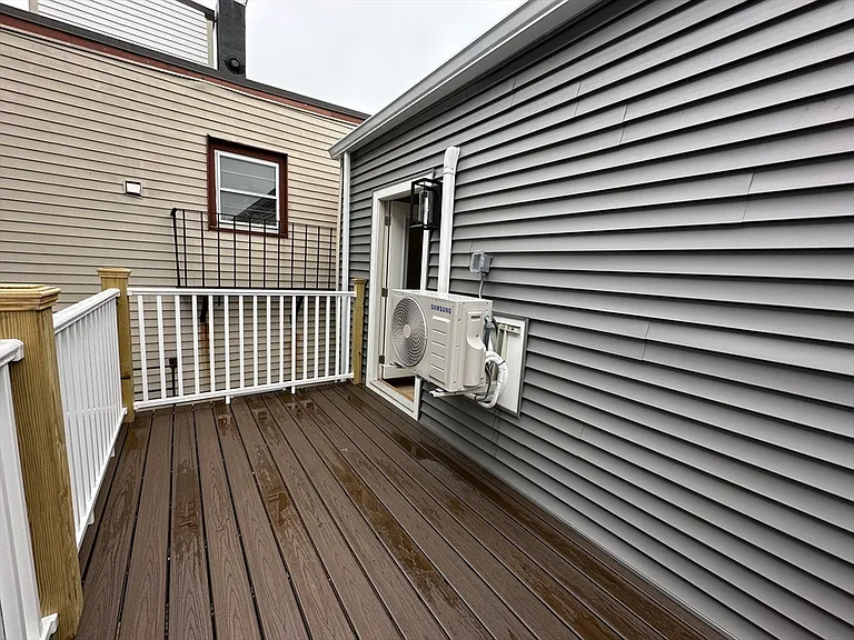 89 Cottage St #2 — Photo 18