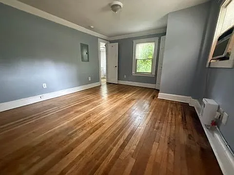 102 Ledgeside Ave — Photo 2