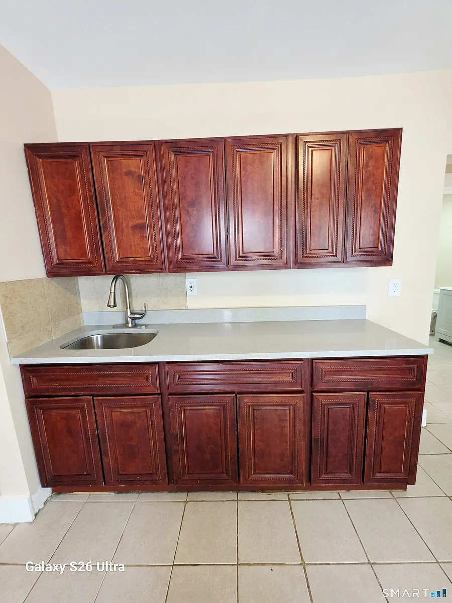 Building Photo - 124 Southview St #1