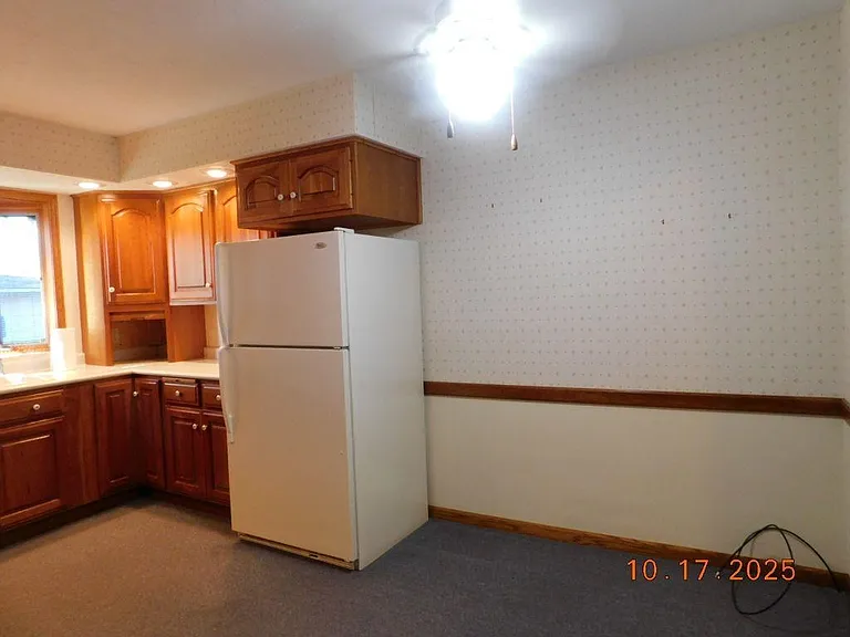 1710 Alpha St — Photo 14
