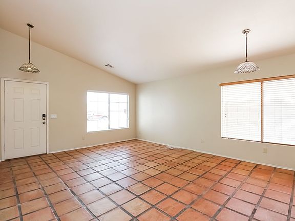 2nd image of 6415 W Winslow Ave