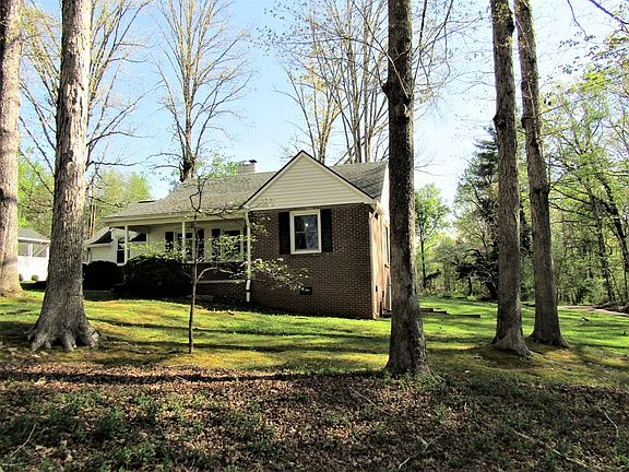 3rd image of 601 Legrande Ave