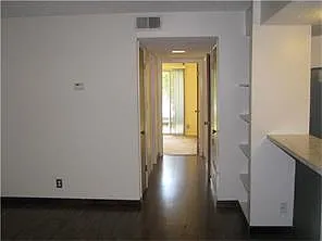 500 E Riverside Dr #109 — Photo 9