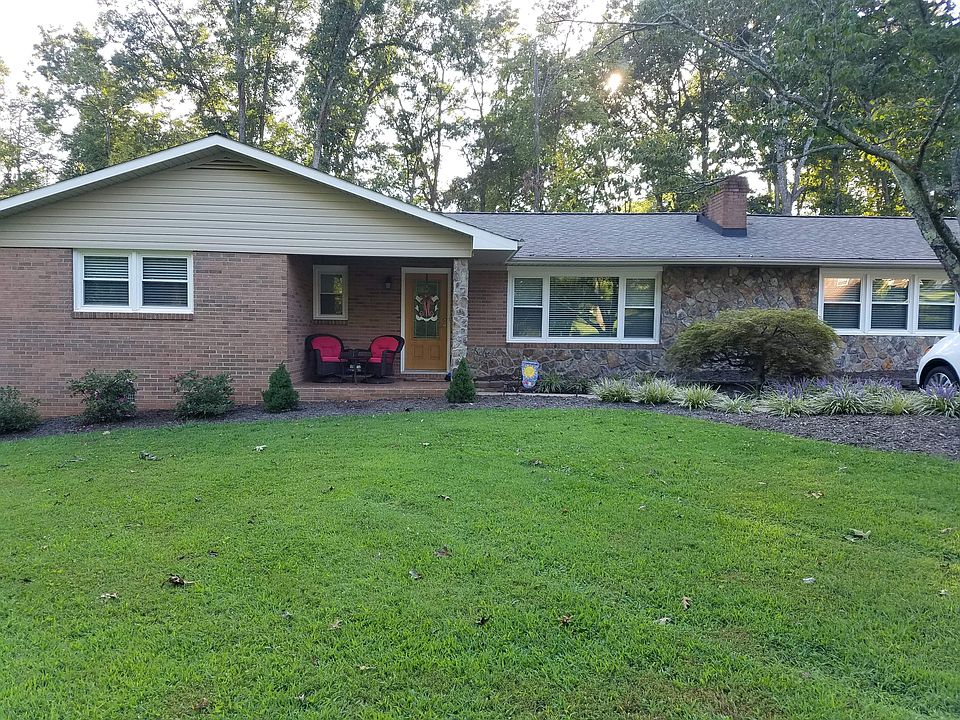 1st image of 210 Green Acres Hill St