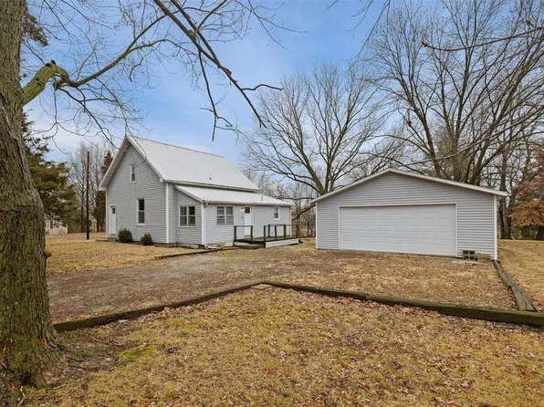 206 N Washington Ave, Okawville, IL 62271