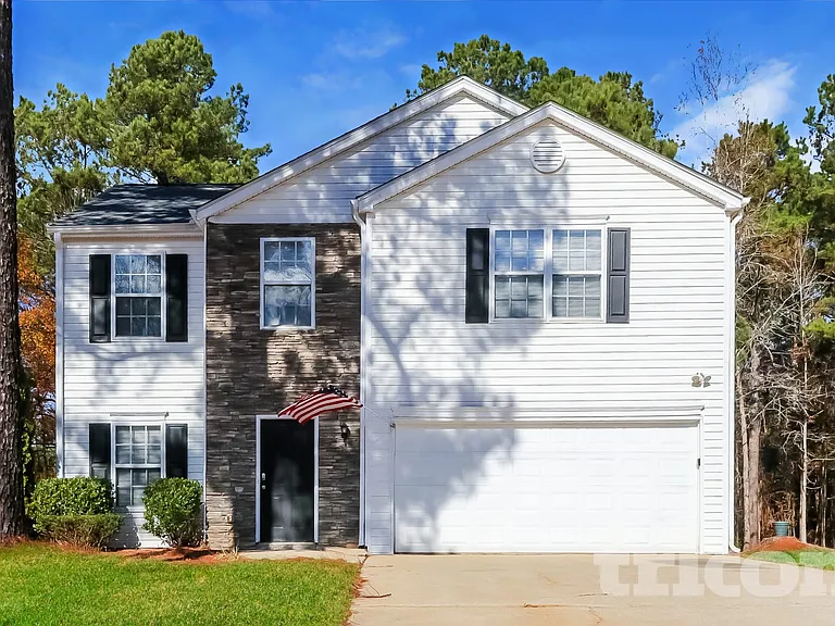 4586 Darrowby Dr — Photo 1