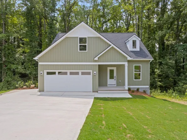 8 Pinewood Dr, Taylors, SC 29687