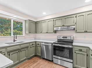 976 Mayfair Ln, Grants Pass, OR 97527