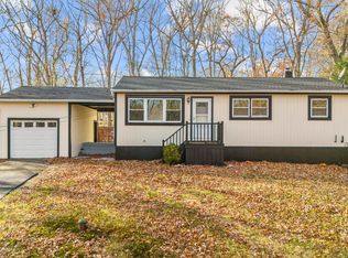 19 Ironworks Rd, Clinton, CT 06413