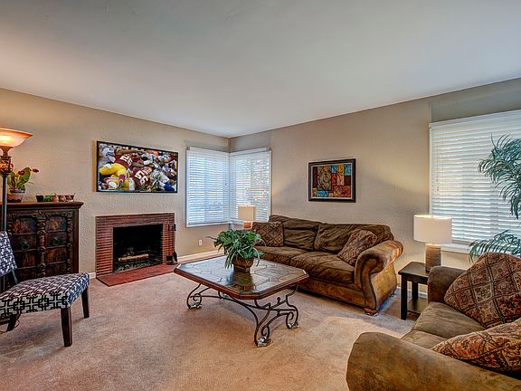 3rd image of 8338 La Docena Ln