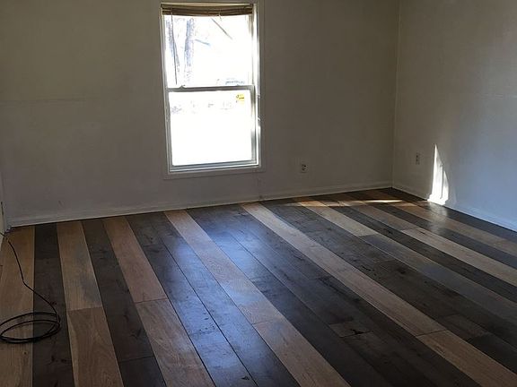2nd image of 908 N 27th St