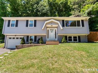 6 Snowapple Lane, Milford, CT 06460